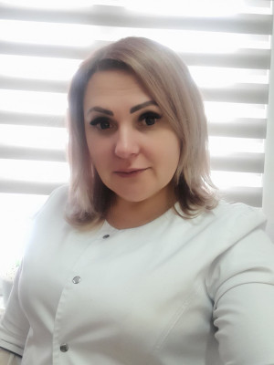 Заместитель главного врача по амбулаторно-поликлинической части. Неверова Анна Викторовна